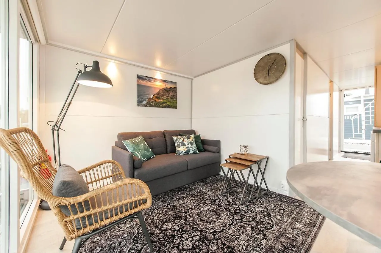 Tiny Floating House, Mallorca Maastricht 0*,